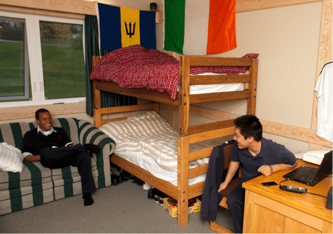 LCS students learn that great roommate relationships come from keeping dorms organized