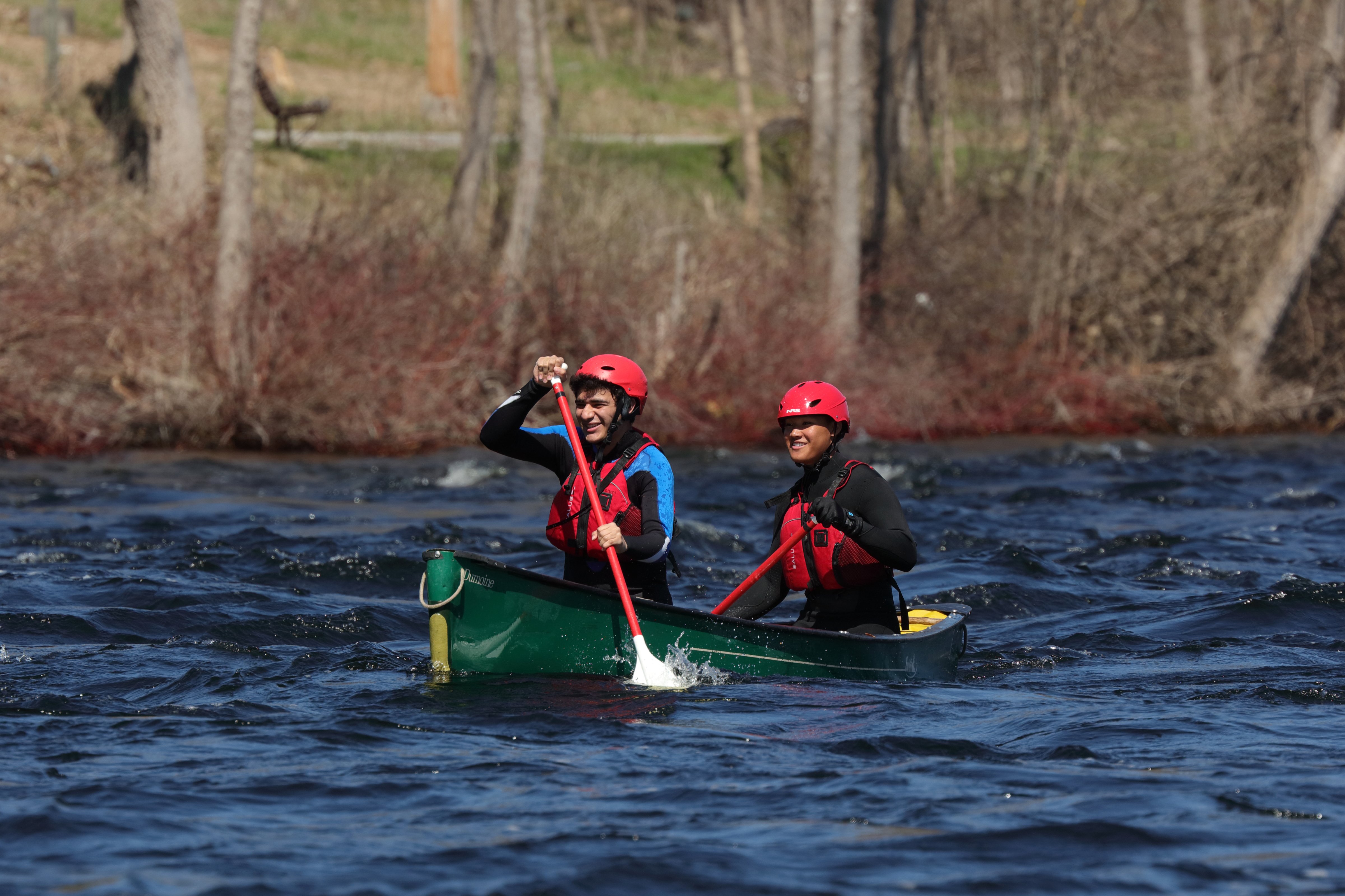 whitewaterCanoe_rescue_SR159542